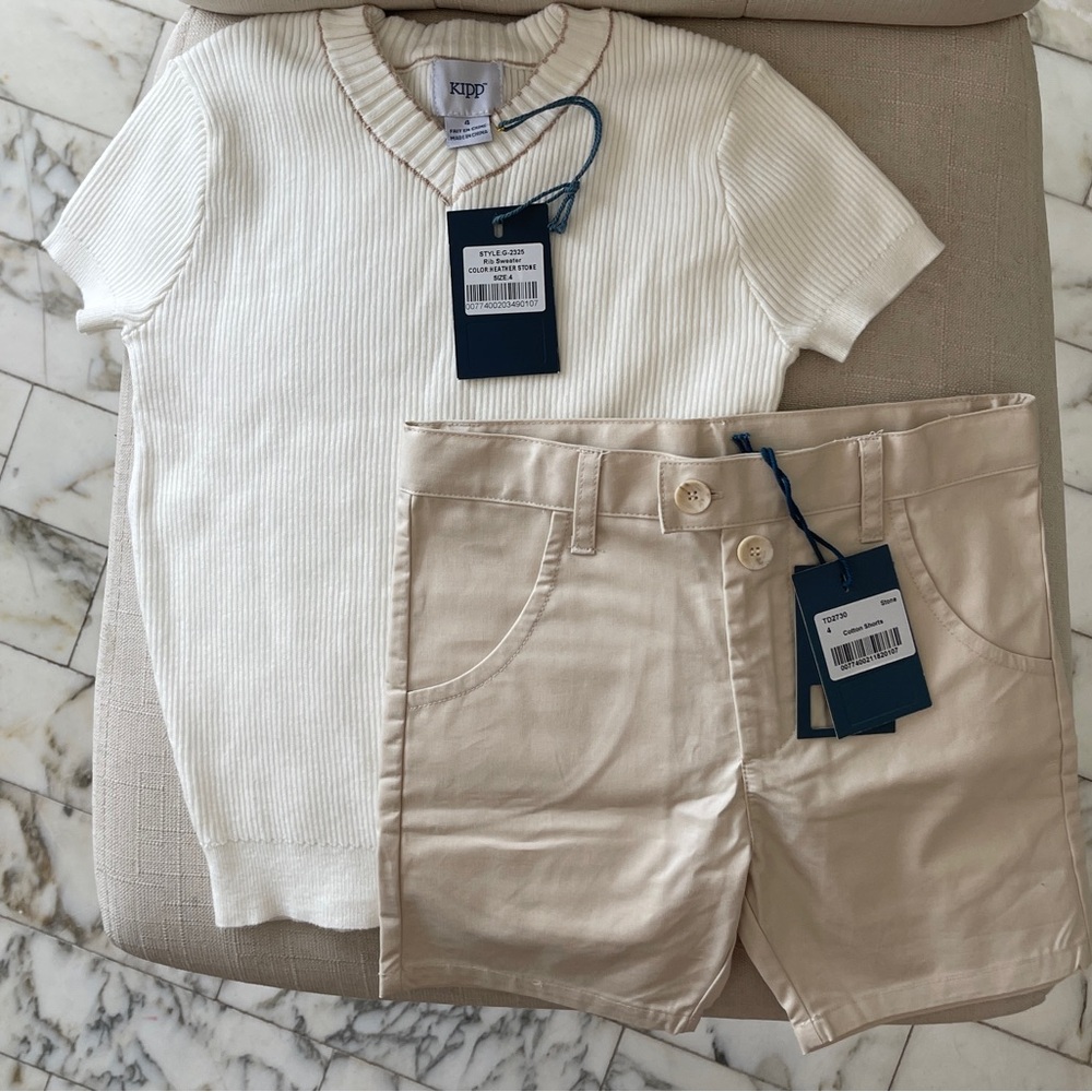 Gorgeous toddler boy set size 4. New with tags!